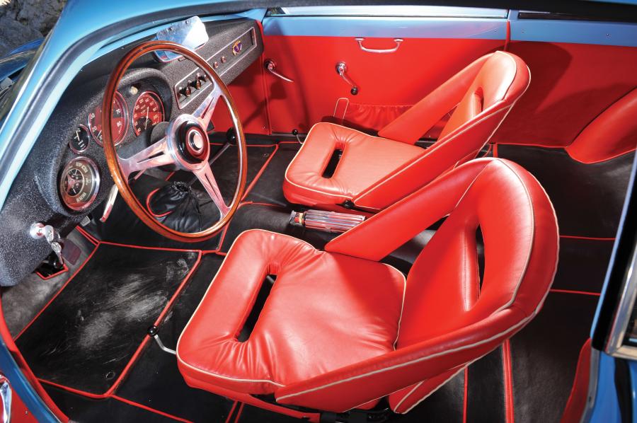 Интерьер Alfa Romeo Giulietta SVZ (750) 1956 года  (фото 25 из 27)